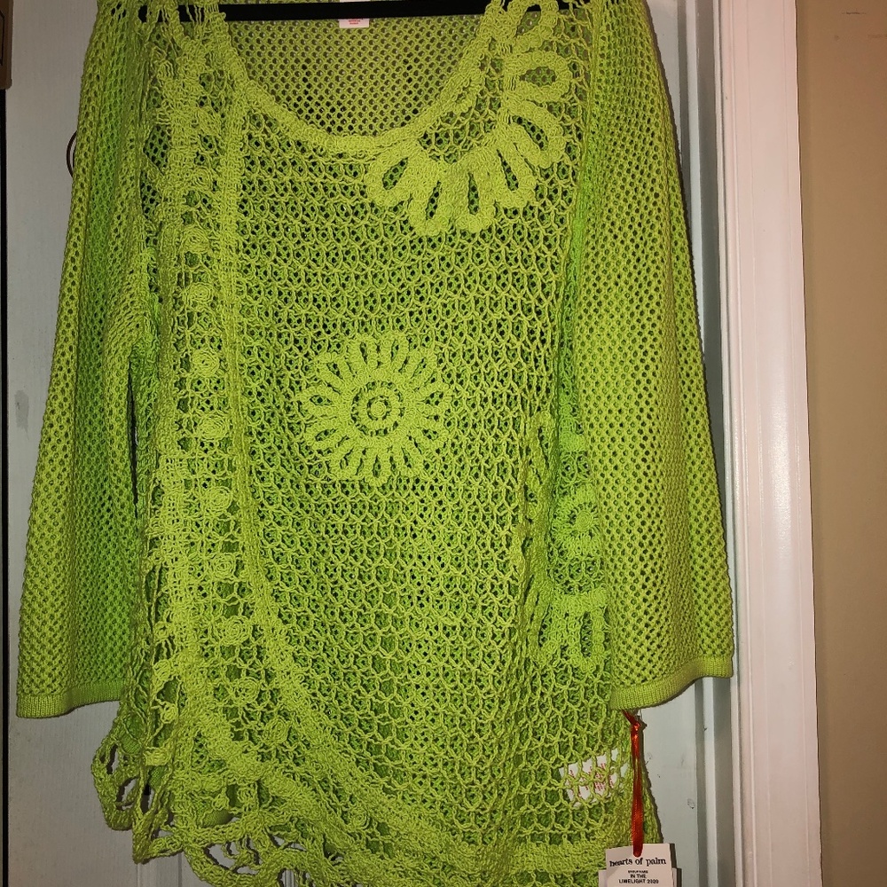 Hearts of Palm Lime Stylish figure enhancing crochet cover up. - Picture 2 of 8